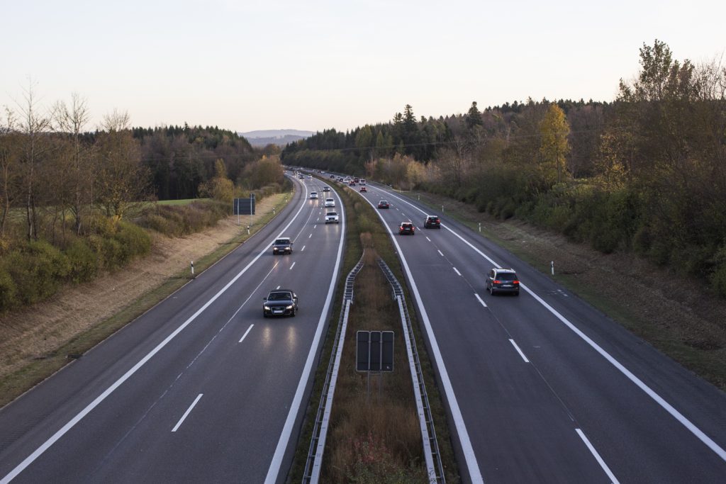 Verkehr auf der Autobahn